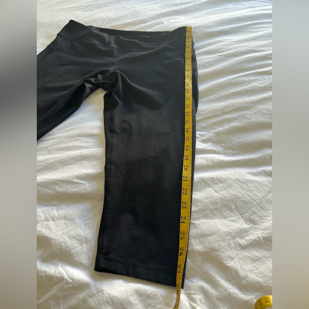 Zella black capri leggings with mesh sides, size XL - Picture 8 of 11